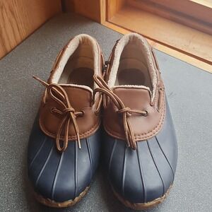 JBU Gwen Women's Brown/Navy Duck Shoes 9M Faux Fur Lined Lace Up